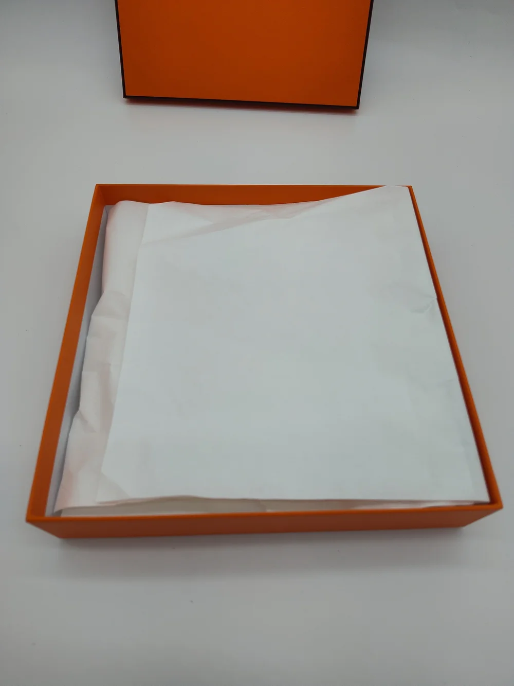 HERMÈS Orange Gift Box with Tissue Luxury Presentation Packaging 8x8 UV Verified